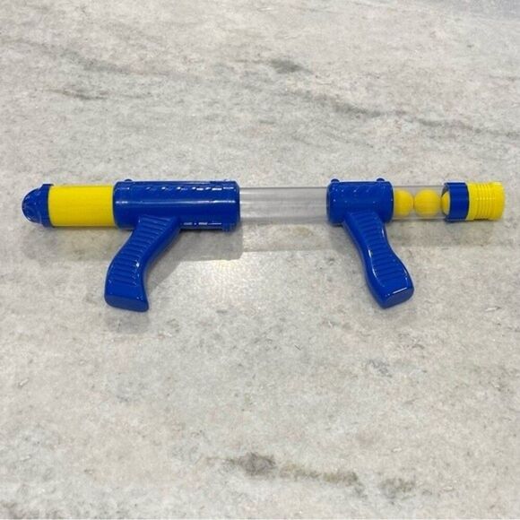 Kids Air Blaster Blue and Yellow with 5 balls - Picture 2 of 3
